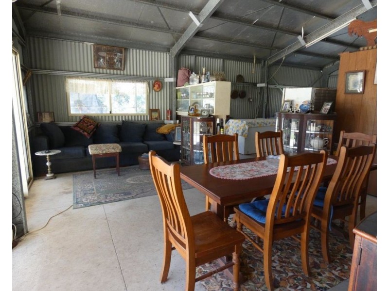 348 Whytallabah Road, Euleilah QLD 4674