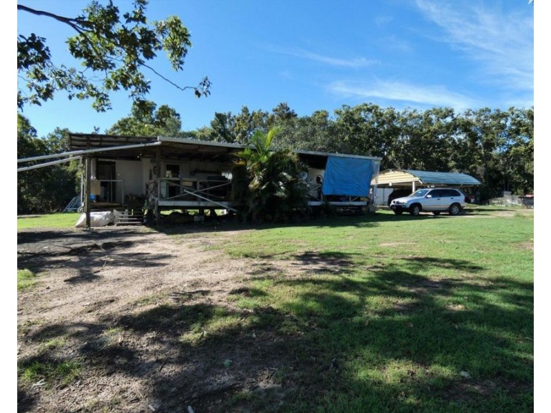 1415 Coast Road, Baffle Creek QLD 4674