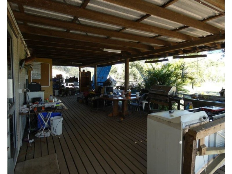 1415 Coast Road, Baffle Creek QLD 4674