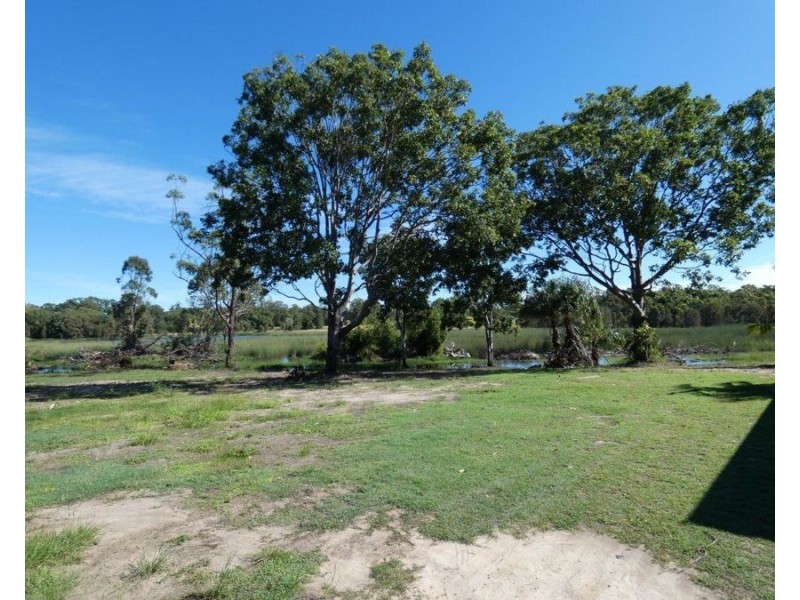 1415 Coast Road, Baffle Creek QLD 4674
