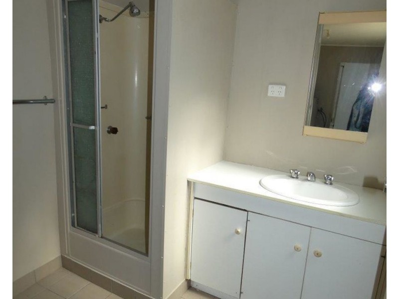 2511 Lowmead Road, Lowmead QLD 4676