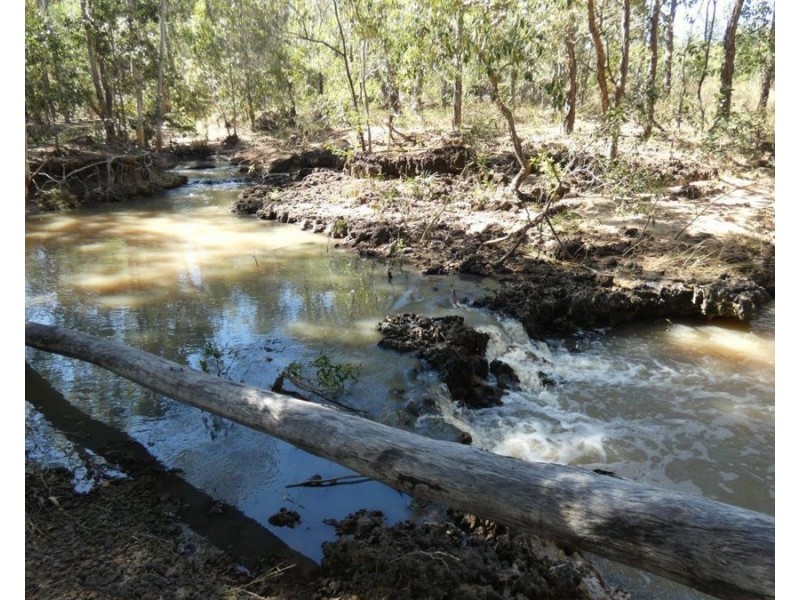 2511 Lowmead Road, Lowmead QLD 4676