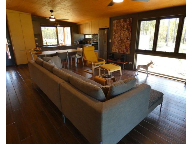 10 Kiora Road, Miriam Vale QLD 4677