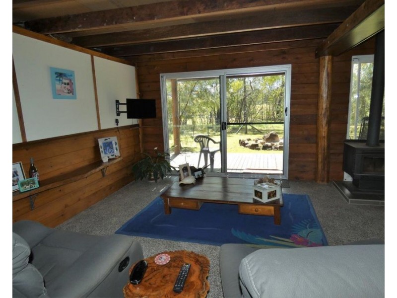 2092 Tableland Road, Mount Maria QLD 4674