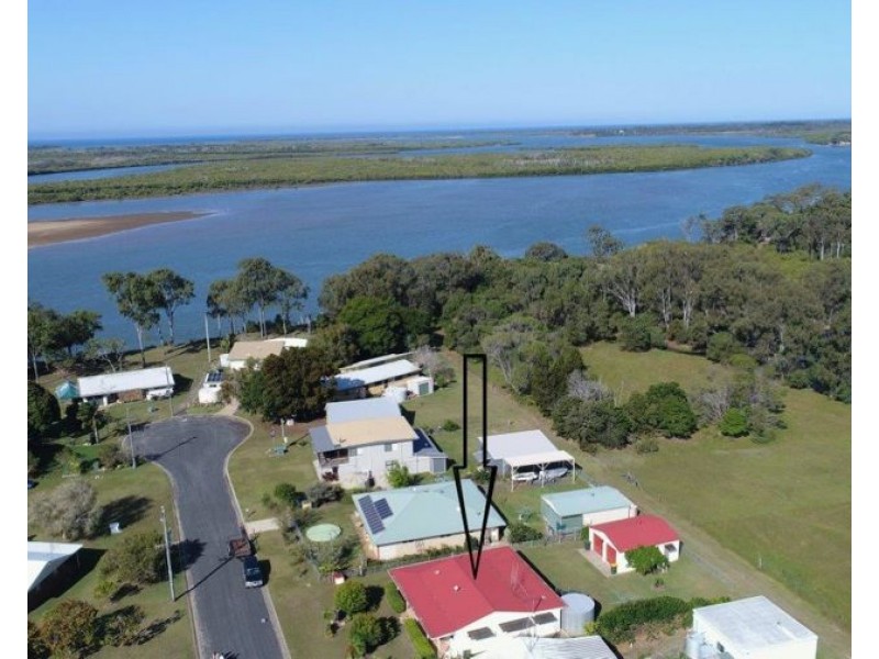 8 Pangola Street, Winfield QLD 4670