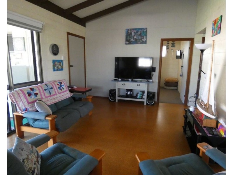 8 Pangola Street, Winfield QLD 4670