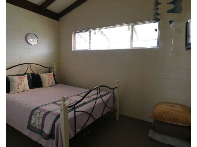 8 Pangola Street, Winfield QLD 4670