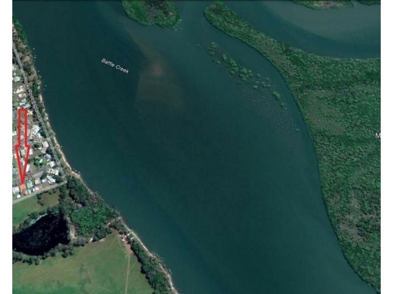 8 Pangola Street, Winfield QLD 4670