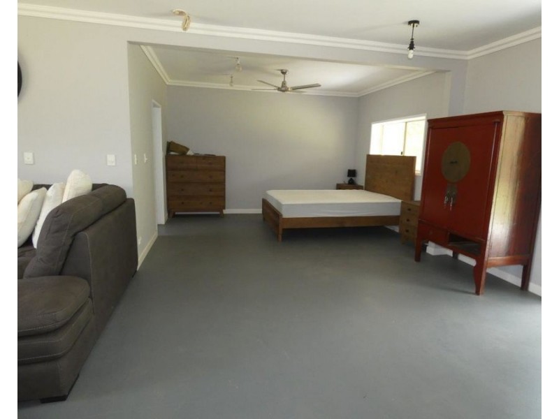 608 Cross Road, Euleilah QLD 4674