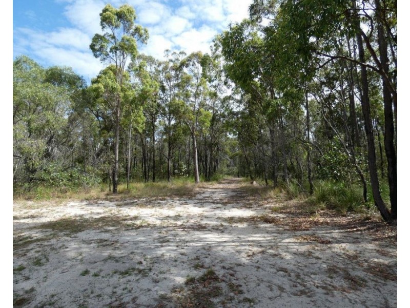 800 Capricornia Drive, Deepwater QLD 4674