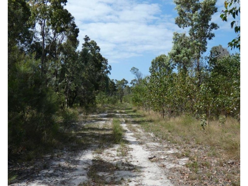 800 Capricornia Drive, Deepwater QLD 4674
