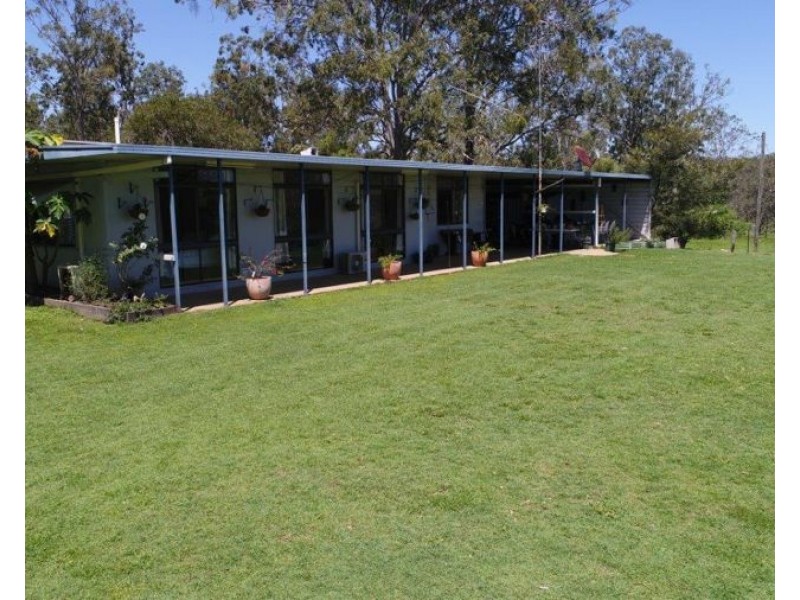 19 Claytons Road, Lowmead QLD 4676