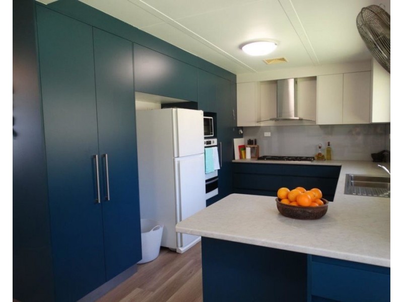 19 Claytons Road, Lowmead QLD 4676