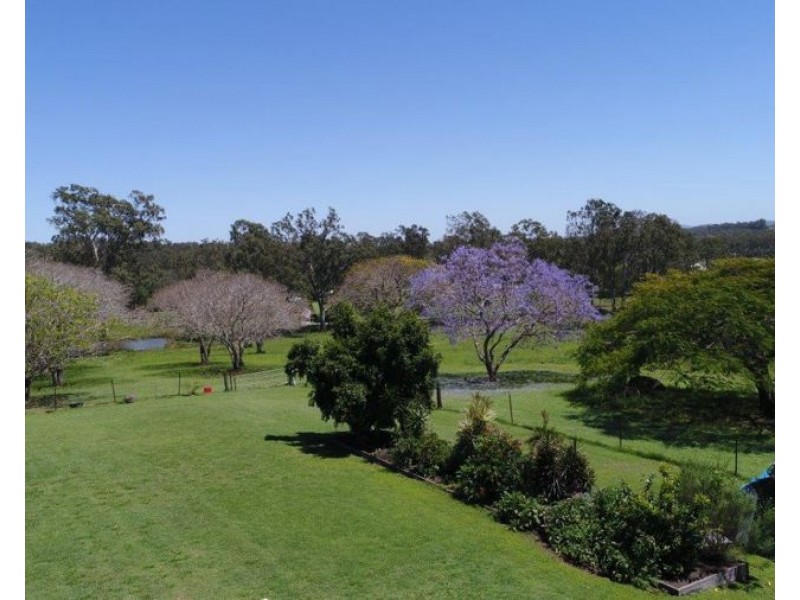 19 Claytons Road, Lowmead QLD 4676