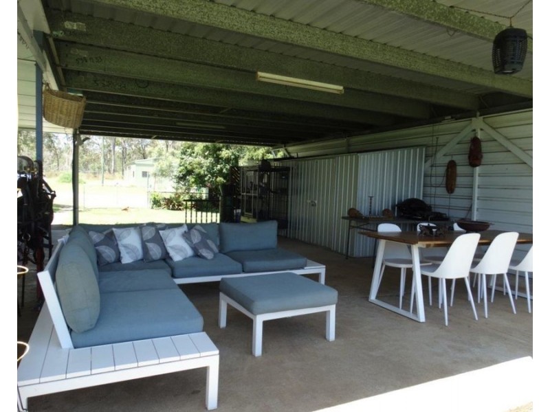 19 Claytons Road, Lowmead QLD 4676