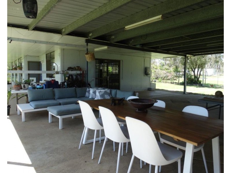 19 Claytons Road, Lowmead QLD 4676