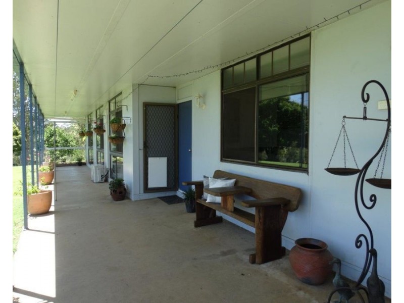 19 Claytons Road, Lowmead QLD 4676