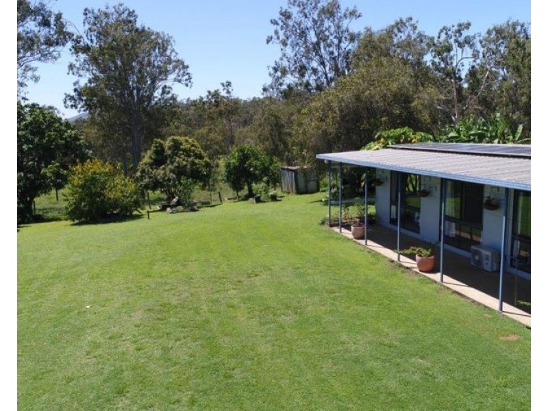 19 Claytons Road, Lowmead QLD 4676