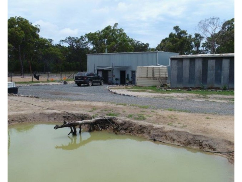 40 Matchbox Road, Deepwater QLD 4674