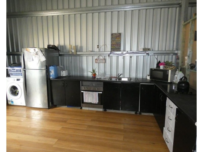 40 Matchbox Road, Deepwater QLD 4674