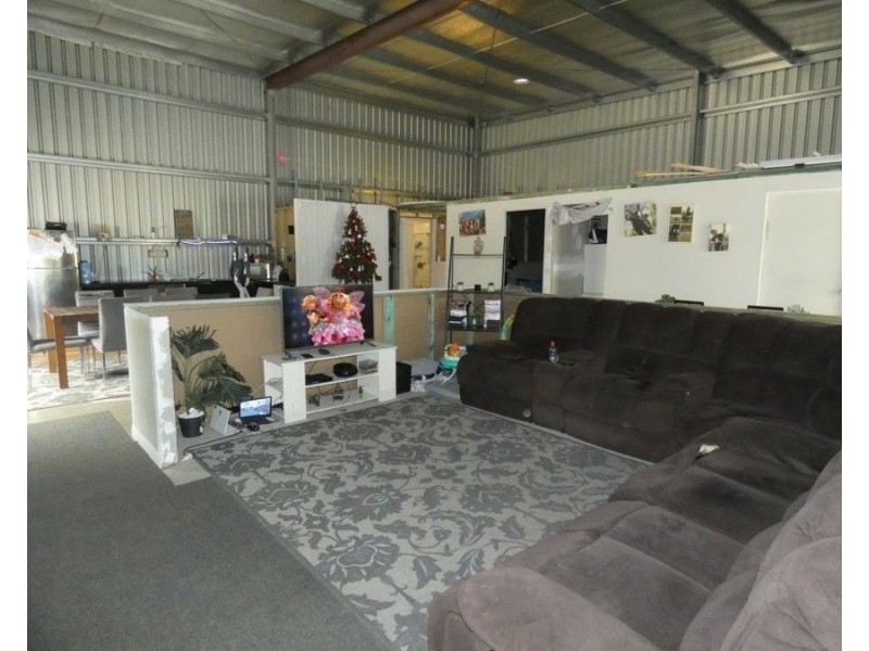 40 Matchbox Road, Deepwater QLD 4674