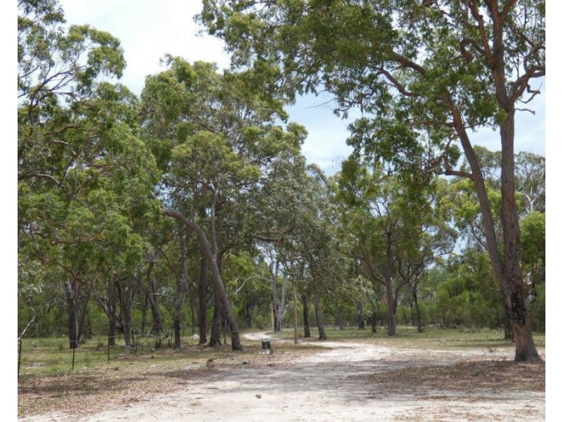 40 Matchbox Road, Deepwater QLD 4674