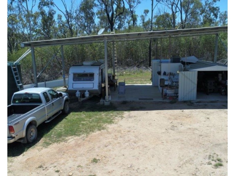 813 Pacific Drive, Deepwater QLD 4674