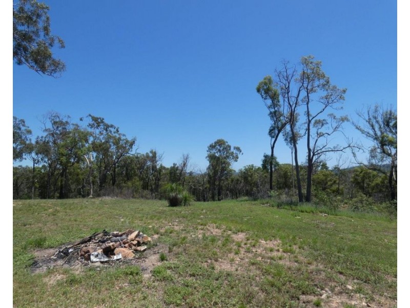 813 Pacific Drive, Deepwater QLD 4674