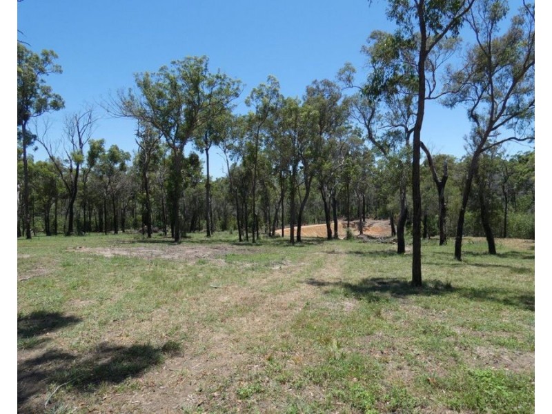 813 Pacific Drive, Deepwater QLD 4674