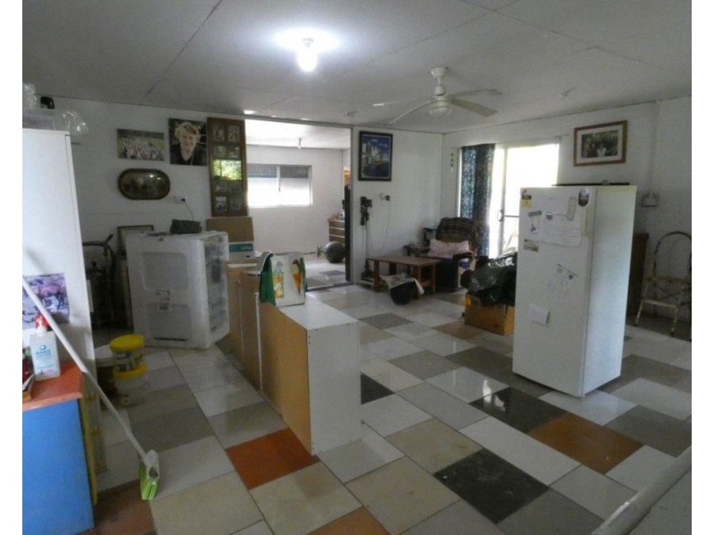 2090 Lowmead Road, Colosseum QLD 4677