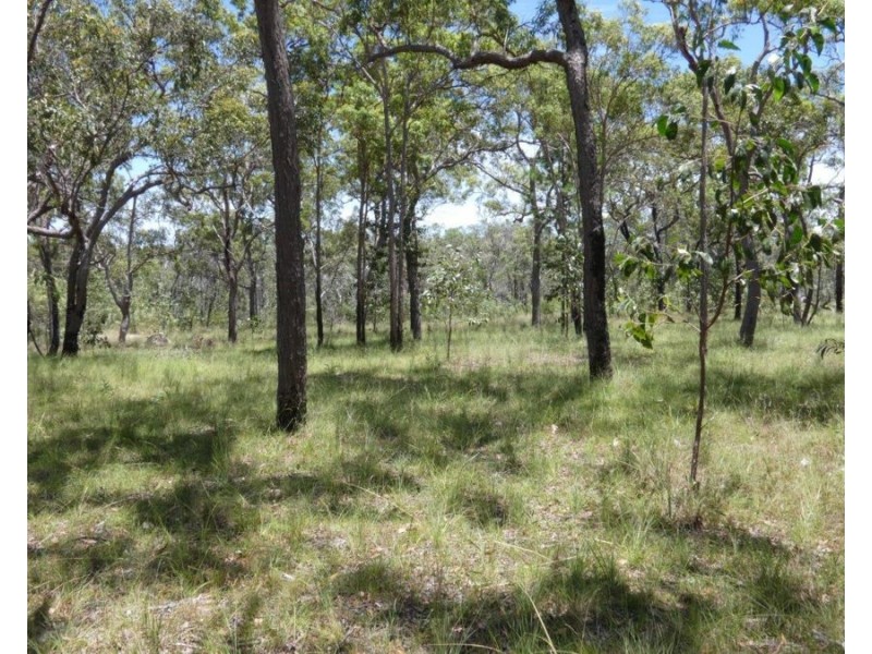 137 Oceania Court, Deepwater QLD 4674