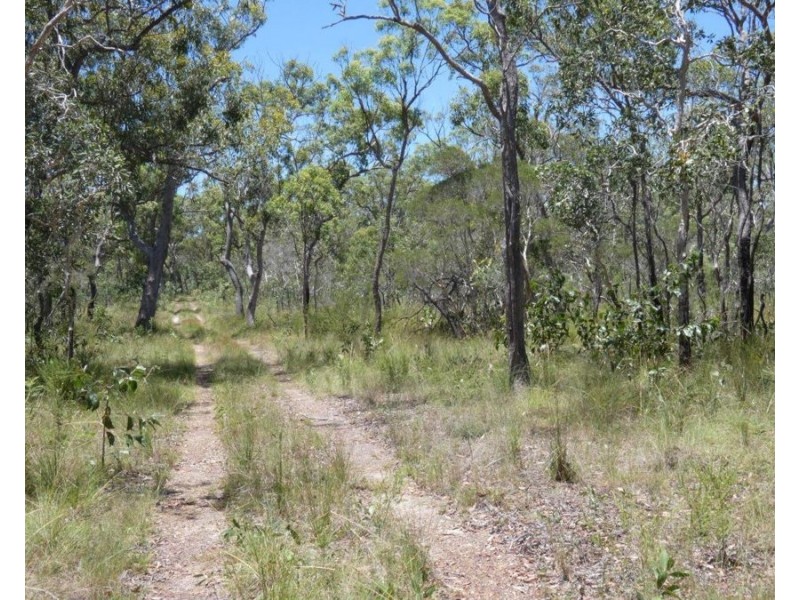 137 Oceania Court, Deepwater QLD 4674