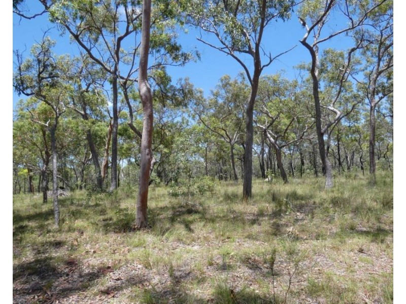 137 Oceania Court, Deepwater QLD 4674