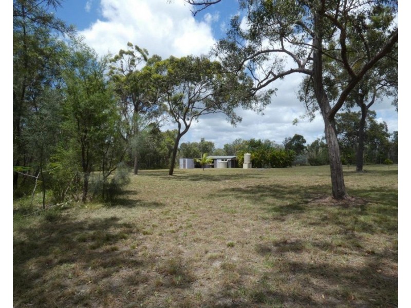 60 Oceania Court, Deepwater QLD 4674