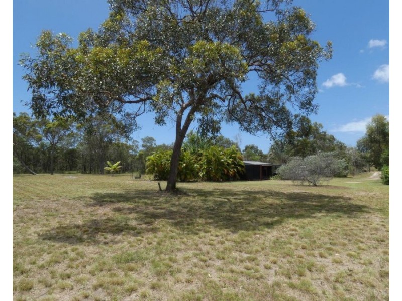 60 Oceania Court, Deepwater QLD 4674