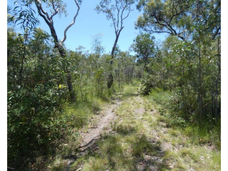 60 Oceania Court, Deepwater QLD 4674
