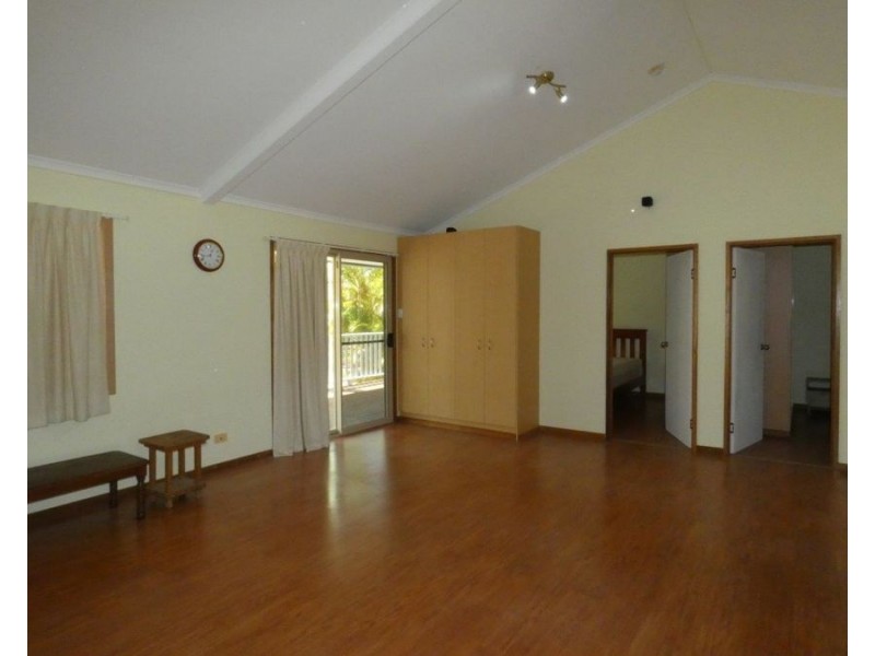 411 Pacific Drive, Deepwater QLD 4674