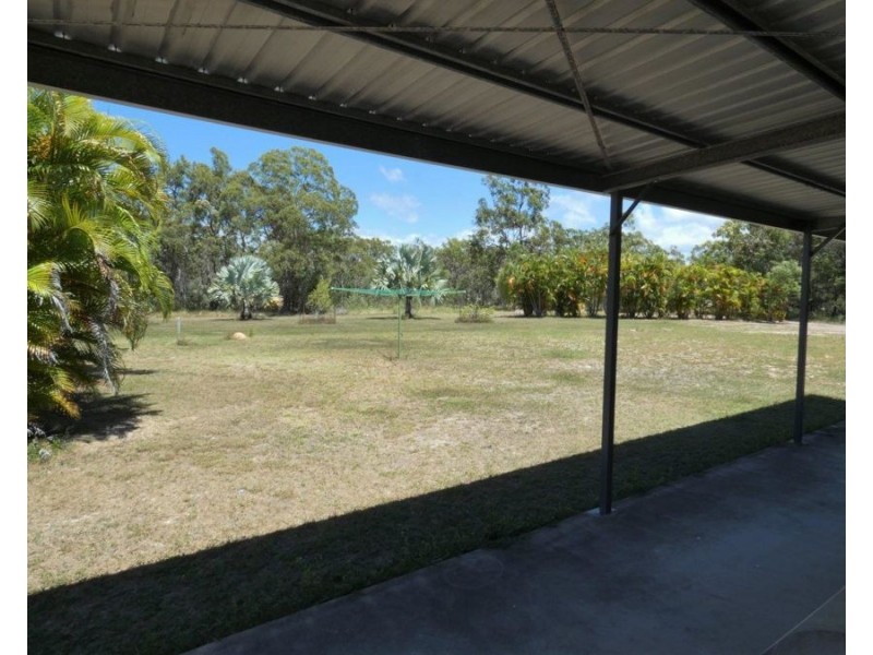 411 Pacific Drive, Deepwater QLD 4674