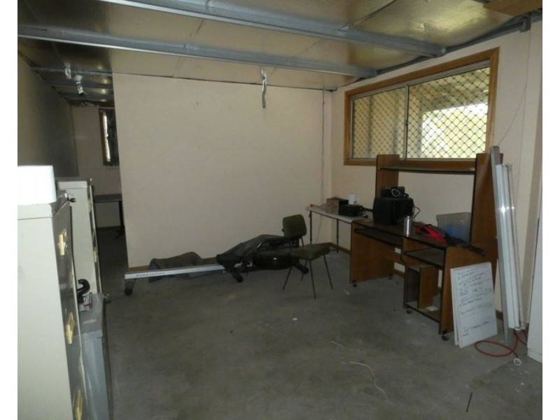 411 Pacific Drive, Deepwater QLD 4674