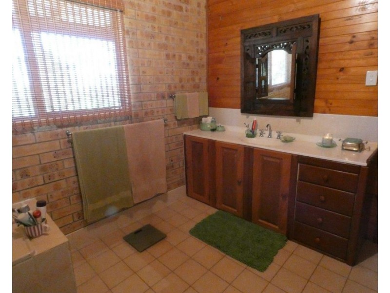 1846 Tableland Road, Mount Maria QLD 4674