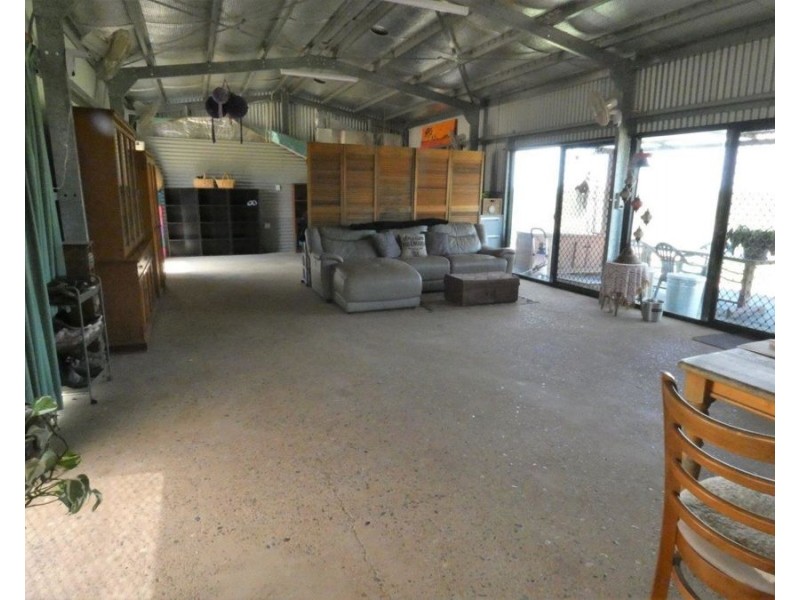 360 Cross Road, Euleilah QLD 4674