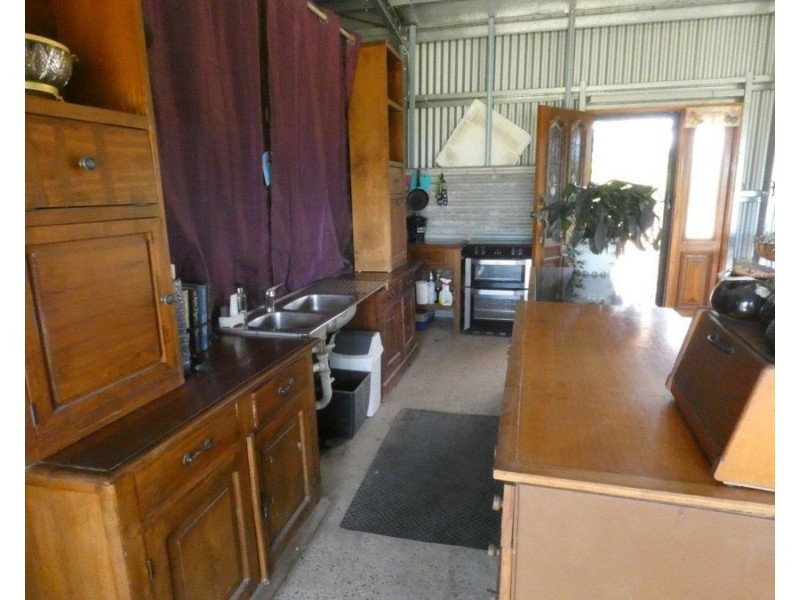 360 Cross Road, Euleilah QLD 4674