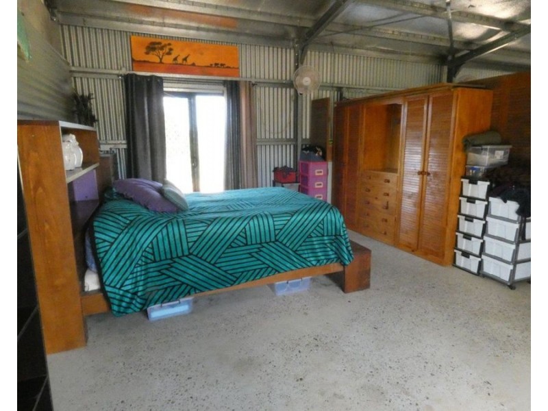 360 Cross Road, Euleilah QLD 4674