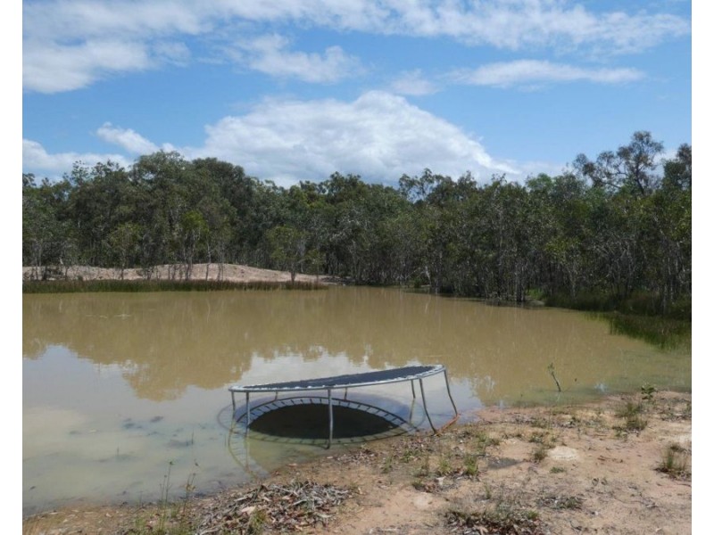 255 Pacific Drive, Deepwater QLD 4674