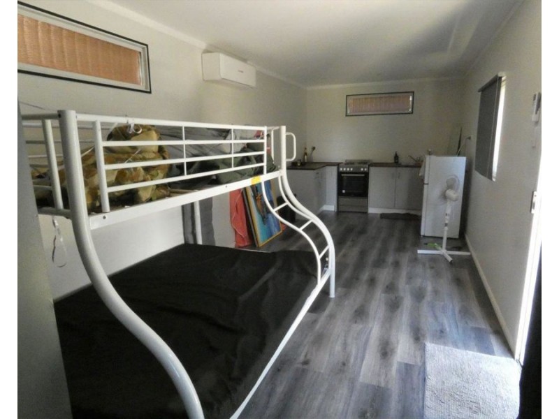 255 Pacific Drive, Deepwater QLD 4674