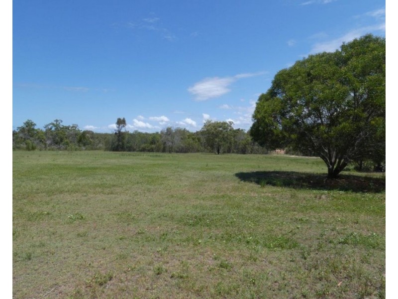 255 Pacific Drive, Deepwater QLD 4674