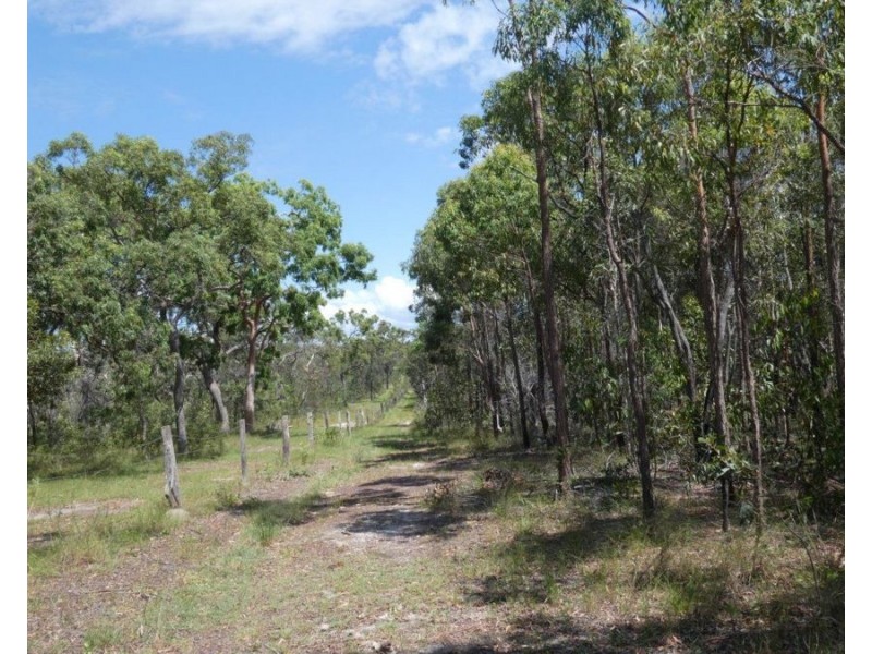 255 Pacific Drive, Deepwater QLD 4674