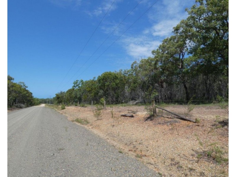 255 Pacific Drive, Deepwater QLD 4674