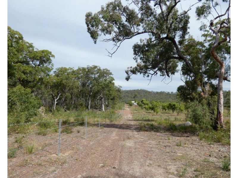 420 Matchbox Road, Deepwater QLD 4674