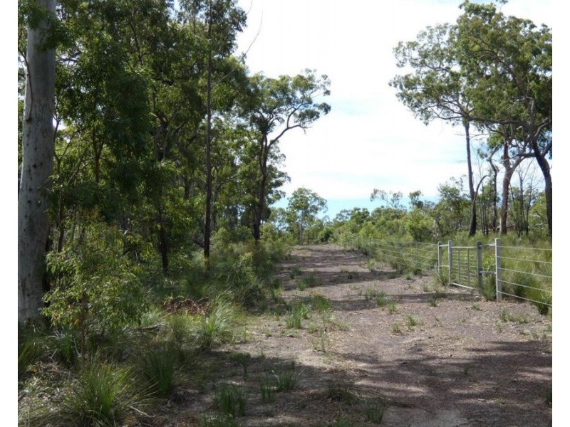 420 Matchbox Road, Deepwater QLD 4674